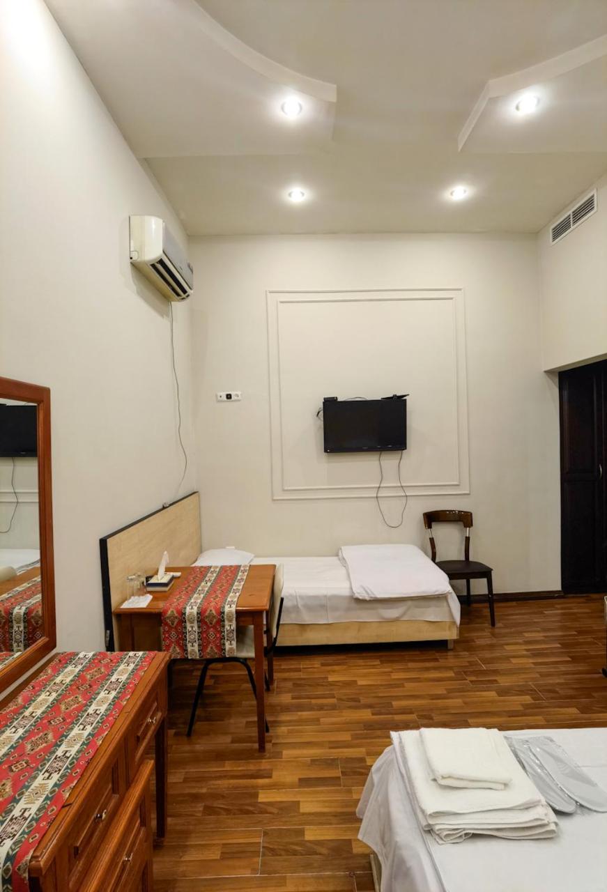 New Bella Hotel Jerevan Rom bilde