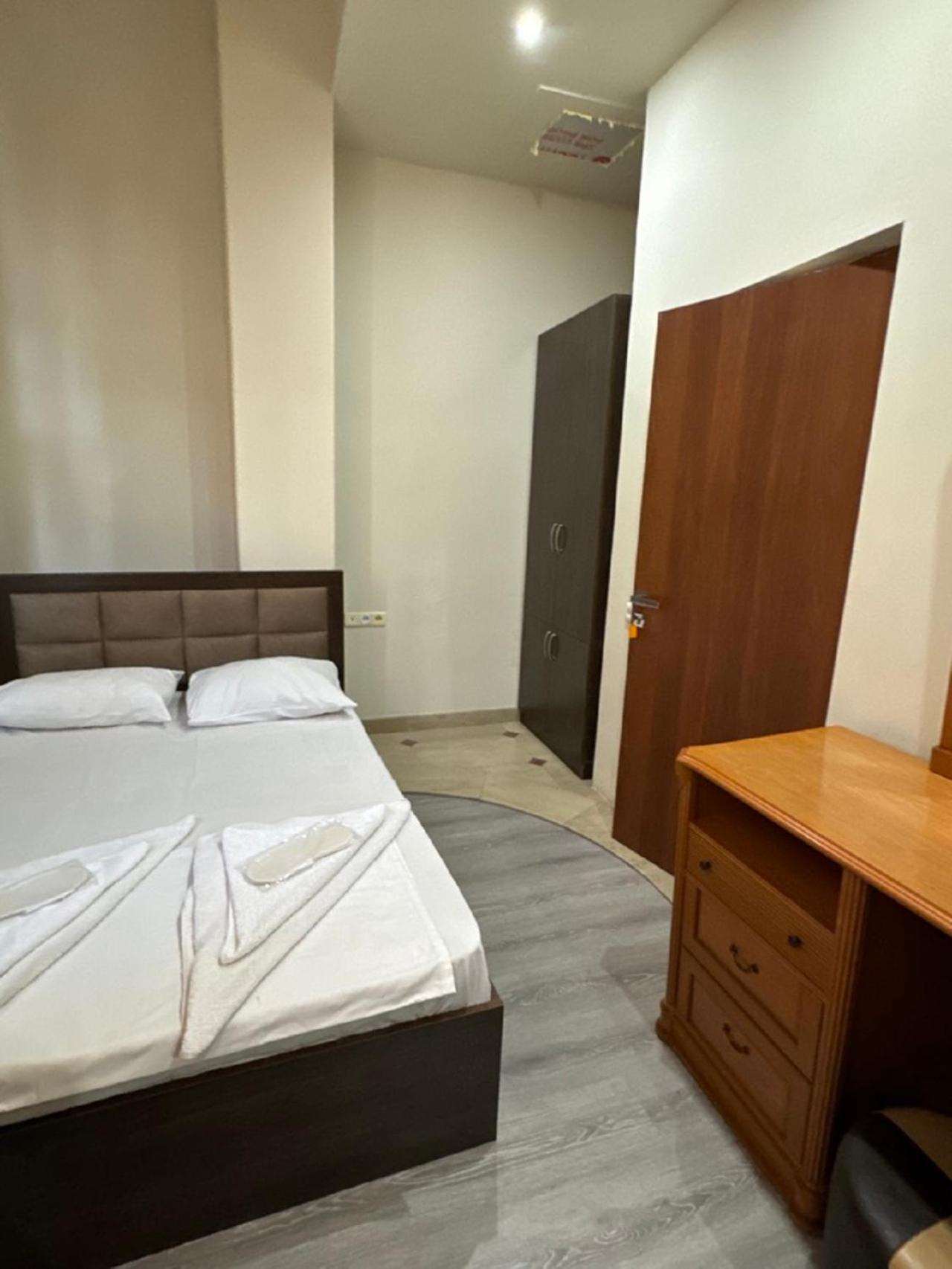 New Bella Hotel Jerevan Eksteriør bilde